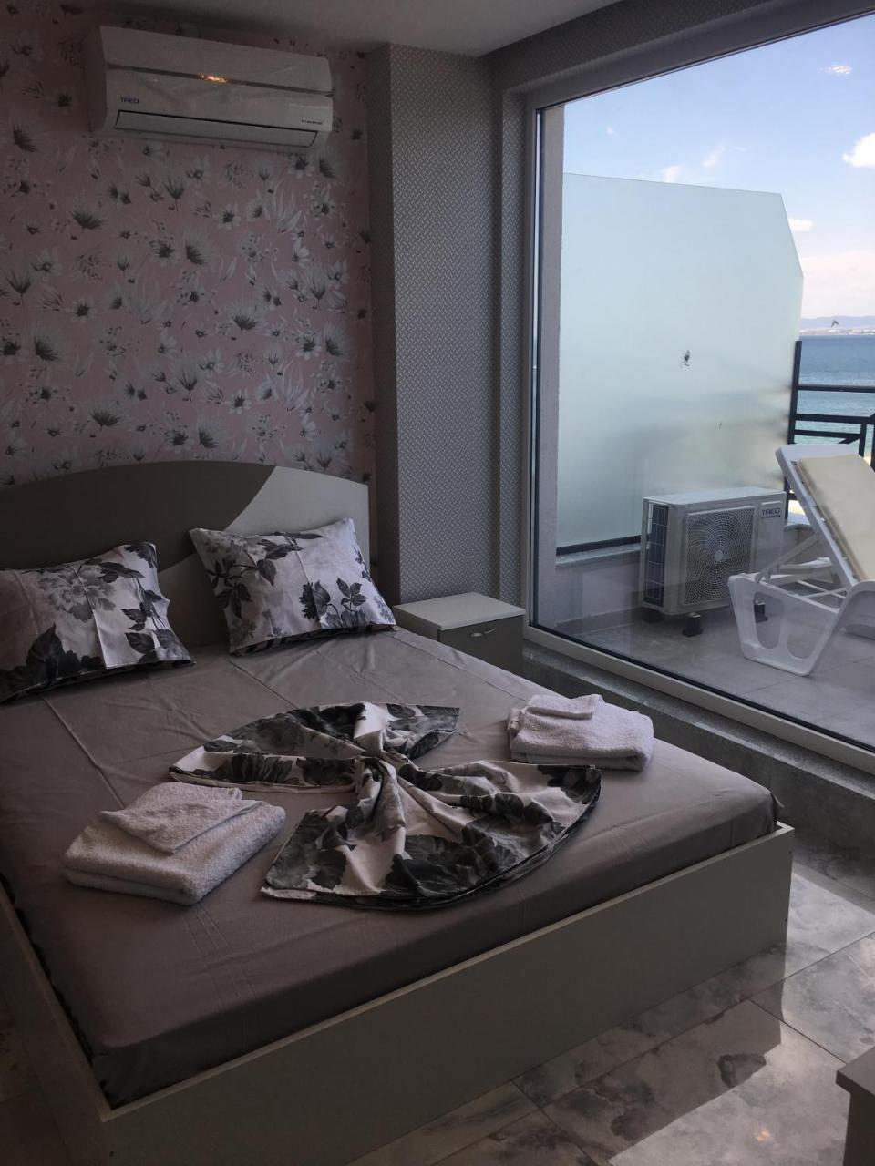 Golden Sea View Penthouse Apartment Pomorie Luaran gambar